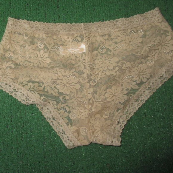 NWOT MADENFORM 6 M MEDIUM LACE BEIGE PANTIES - Picture 2 of 4